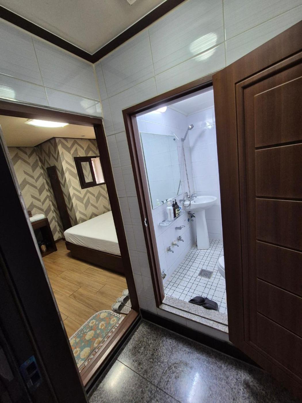 Joyful Stay Soul Exteriér fotografie